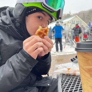 Meet your Posher, Brandon